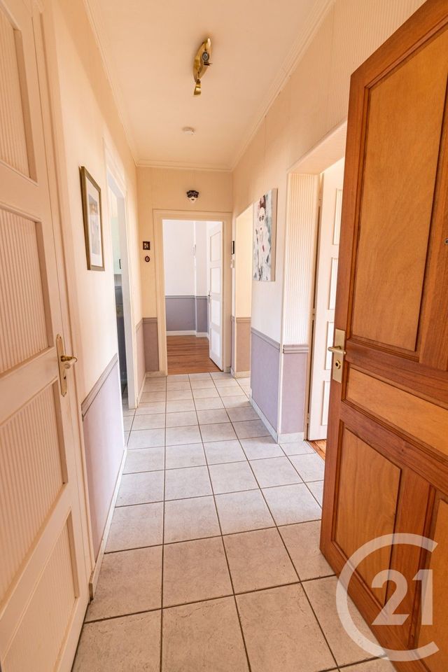 Appartement T3 &agrave; vendre - 3 pi&egrave;ces - 67,50 m2 - Laval - 53 - PAYS-DE-LOIRE