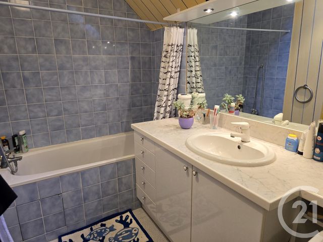 Appartement T3 à vendre - 4 pièces - 82,10 m2 - St Jacques De La Lande - 35 - BRETAGNE