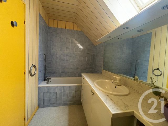 Appartement T3 à vendre - 4 pièces - 82,10 m2 - St Jacques De La Lande - 35 - BRETAGNE