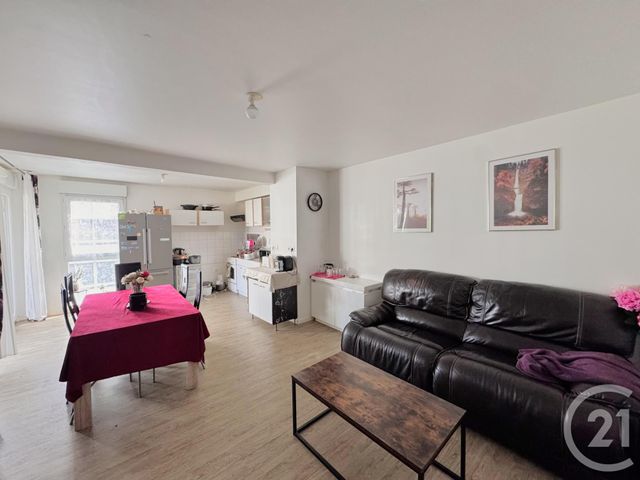 Appartement T4 à vendre - 4 pièces - 77,41 m2 - Cesson Sevigne - 35 - BRETAGNE