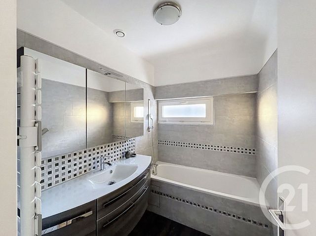 Maison &agrave; vendre - 5 pi&egrave;ces - 112 m2 - St Jacques De La Lande - 35 - BRETAGNE