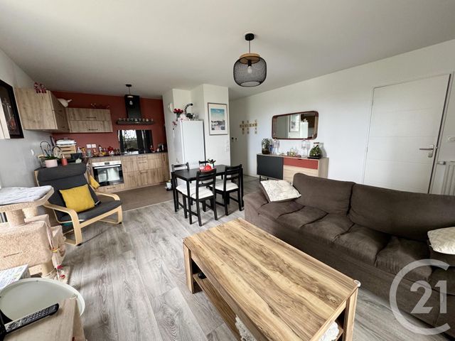 Appartement T3 à vendre - 3 pièces - 65,40 m2 - St Jacques De La Lande - 35 - BRETAGNE