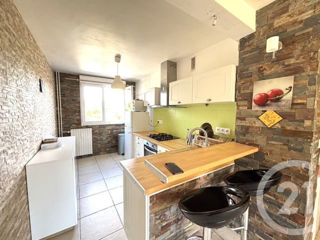 Afficher la photo en grand Appartement T3 à louer - 3 pièces - 57,44 m2 - St Jacques De La Lande - 35 - BRETAGNE
