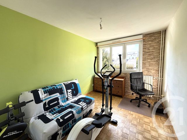 Afficher la photo en grand Appartement T3 à louer - 3 pièces - 57,44 m2 - St Jacques De La Lande - 35 - BRETAGNE