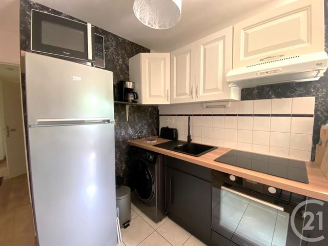 Afficher la photo en grand Appartement T2 à louer - 3 pièces - 50,42 m2 - Rennes - 35 - BRETAGNE