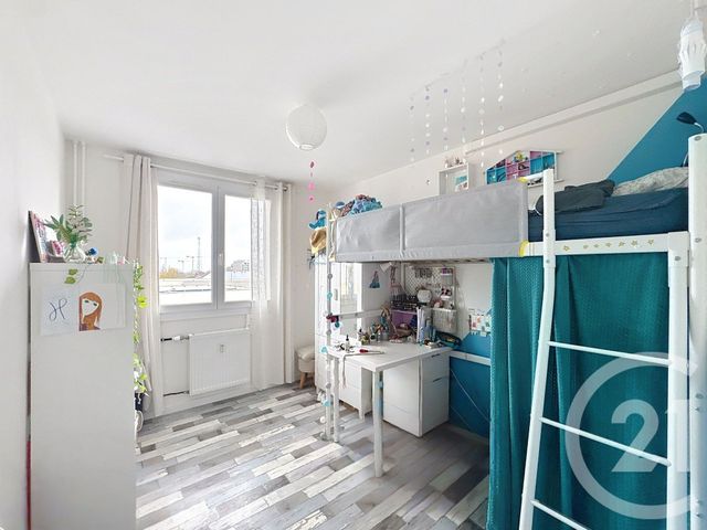 Appartement T4 à vendre - 4 pièces - 82 m2 - St Jacques De La Lande - 35 - BRETAGNE