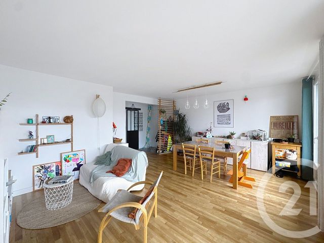 Appartement T4 à vendre - 4 pièces - 82 m2 - St Jacques De La Lande - 35 - BRETAGNE