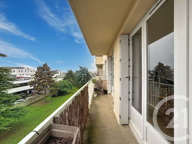 Appartement T4 à vendre - 4 pièces - 82 m2 - St Jacques De La Lande - 35 - BRETAGNE