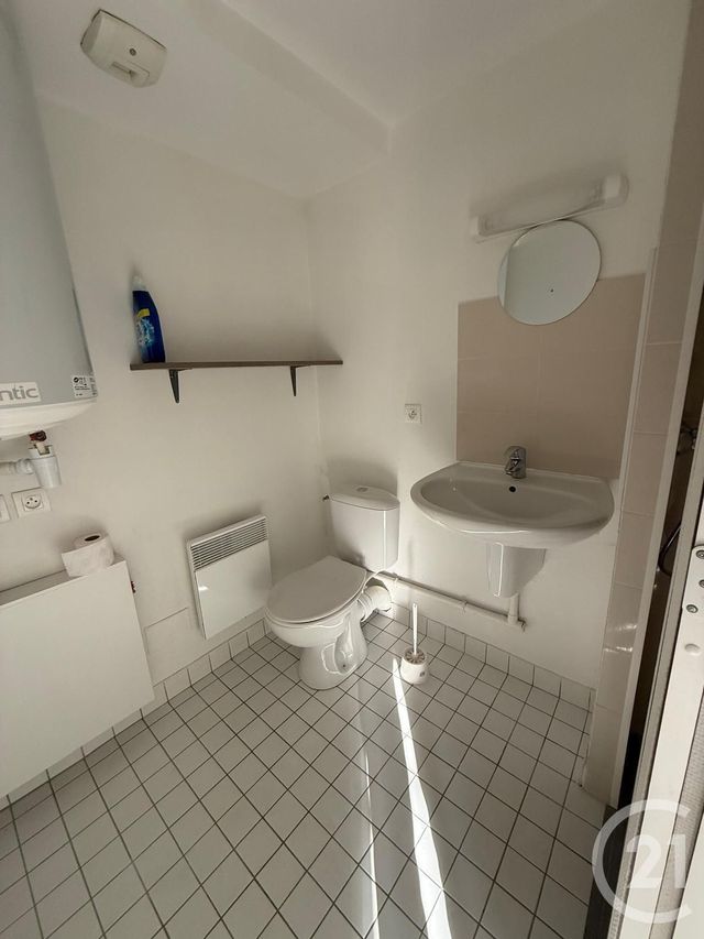 Appartement T2 &agrave; louer - 2 pi&egrave;ces - 34,72 m2 - Rennes - 35 - BRETAGNE