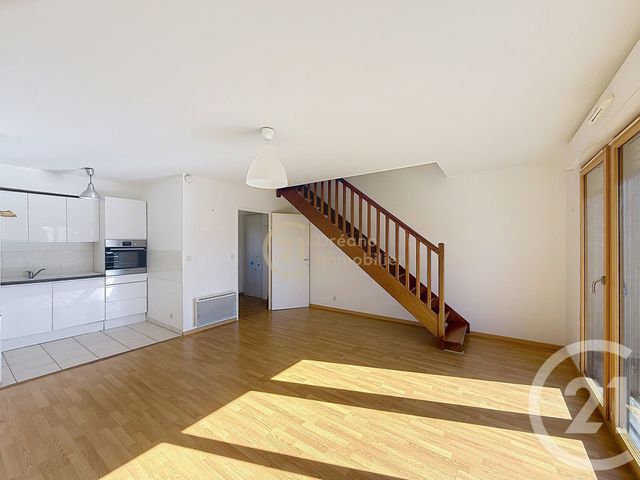 Appartement T4 &agrave; vendre - 4 pi&egrave;ces - 74,19 m2 - Noyal Chatillon Sur Seiche - 35 - BRETAGNE