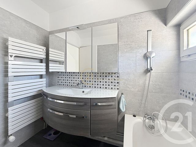 Maison &agrave; vendre - 5 pi&egrave;ces - 112 m2 - St Jacques De La Lande - 35 - BRETAGNE