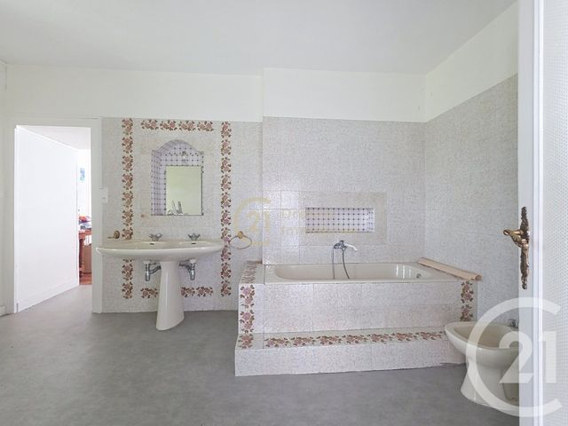 Maison &agrave; vendre - 23 pi&egrave;ces - 374 m2 - Merdrignac - 22 - BRETAGNE