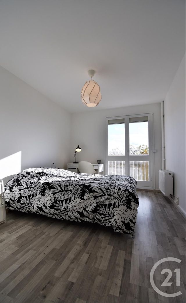 Appartement F4 &agrave; louer - 5 pi&egrave;ces - 74,37 m2 - Rennes - 35 - BRETAGNE