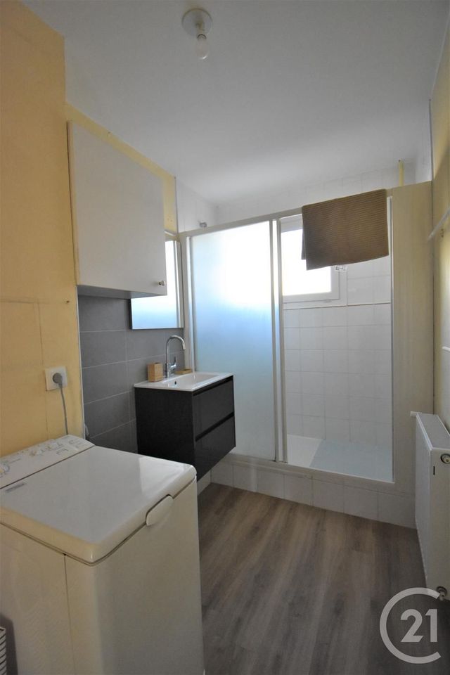 Appartement F4 &agrave; louer - 5 pi&egrave;ces - 74,37 m2 - Rennes - 35 - BRETAGNE