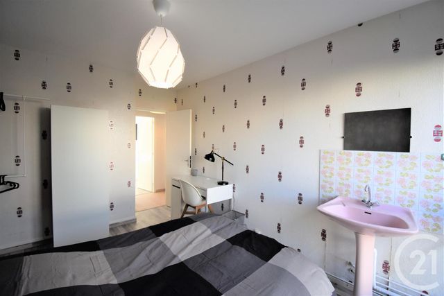 Appartement F4 &agrave; louer - 5 pi&egrave;ces - 74,37 m2 - Rennes - 35 - BRETAGNE