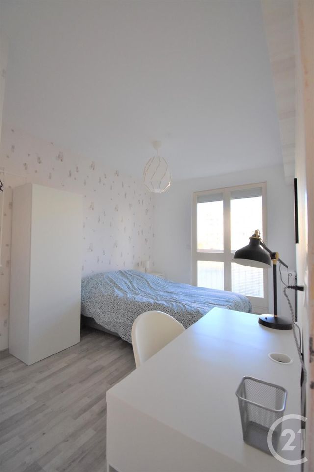 Appartement F4 &agrave; louer - 5 pi&egrave;ces - 74,37 m2 - Rennes - 35 - BRETAGNE
