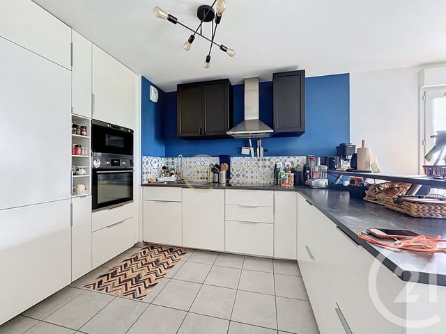 Appartement &agrave; vendre - 3 pi&egrave;ces - 64,81 m2 - St Jacques De La Lande - 35 - BRETAGNE