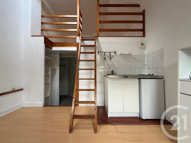 Appartement Duplex &agrave; louer - 2 pi&egrave;ces - 15,44 m2 - Rennes - 35 - BRETAGNE