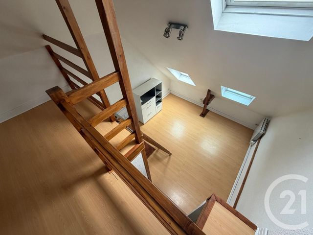 Appartement Duplex &agrave; louer - 2 pi&egrave;ces - 15,44 m2 - Rennes - 35 - BRETAGNE