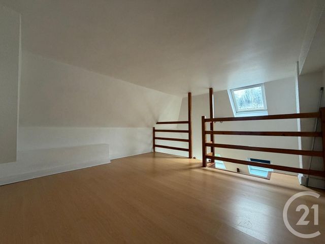 Appartement Duplex &agrave; louer - 2 pi&egrave;ces - 15,44 m2 - Rennes - 35 - BRETAGNE
