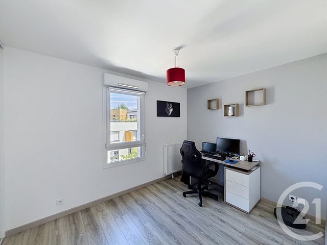 Appartement T3 &agrave; vendre - 3 pi&egrave;ces - 63,90 m2 - St Jacques De La Lande - 35 - BRETAGNE