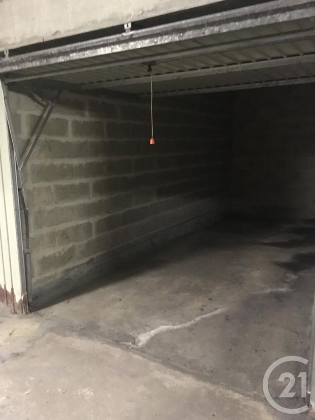 Parking &agrave; louer - 11,83 m2 - Rennes - 35 - BRETAGNE