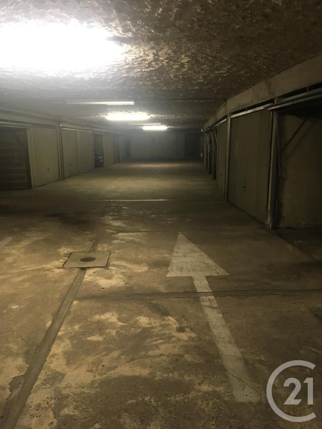 Parking &agrave; louer - 11,83 m2 - Rennes - 35 - BRETAGNE