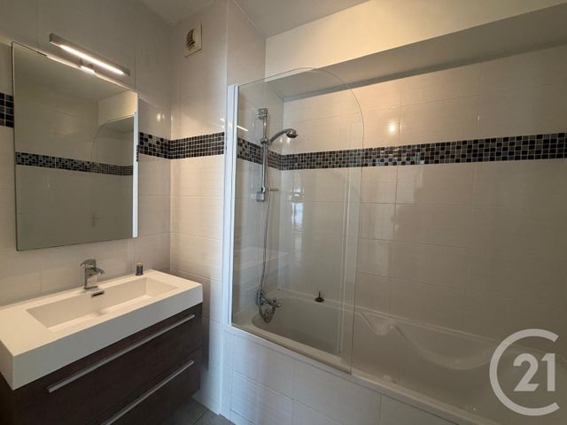 Appartement T2 &agrave; louer - 2 pi&egrave;ces - 44,51 m2 - St Jacques De La Lande - 35 - BRETAGNE