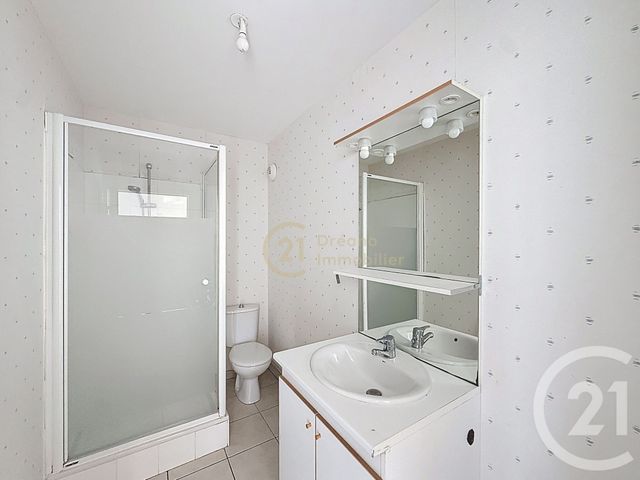 Appartement T4 &agrave; louer - 4 pi&egrave;ces - 74,19 m2 - Noyal Chatillon Sur Seiche - 35 - BRETAGNE
