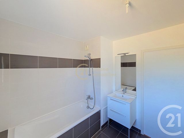 Appartement F3 &agrave; vendre - 3 pi&egrave;ces - 66,54 m2 - Chartres De Bretagne - 35 - BRETAGNE