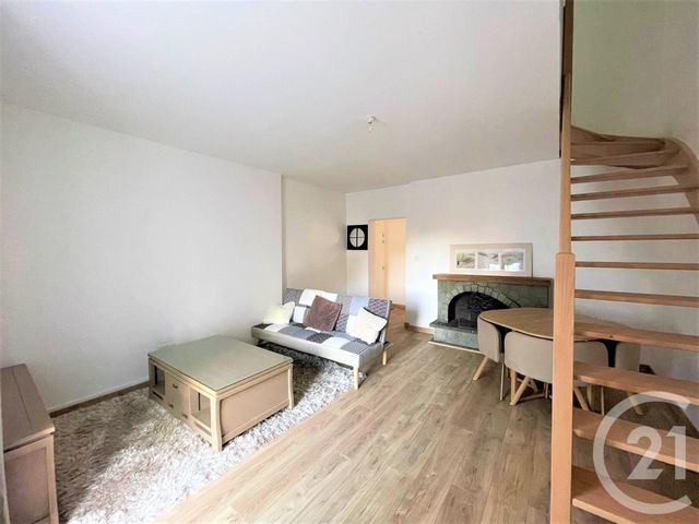 Appartement Duplex &agrave; louer - 3 pi&egrave;ces - 46,69 m2 - Rennes - 35 - BRETAGNE
