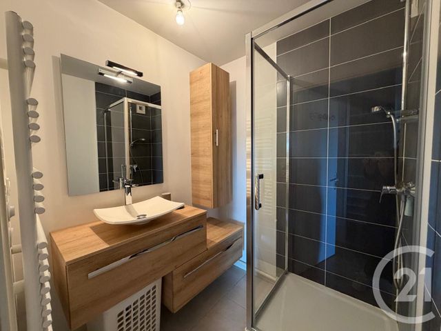 Appartement T2 &agrave; louer - 2 pi&egrave;ces - 44,22 m2 - St Jacques De La Lande - 35 - BRETAGNE