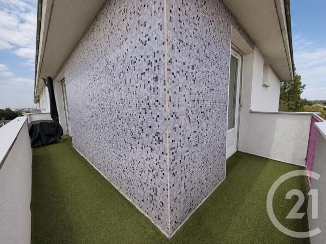 Appartement T4 &agrave; louer - 4 pi&egrave;ces - 69,22 m2 - St Jacques De La Lande - 35 - BRETAGNE