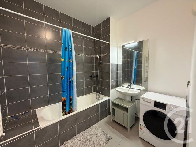 Appartement T3 &agrave; louer - 3 pi&egrave;ces - 61,55 m2 - St Jacques De La Lande - 35 - BRETAGNE