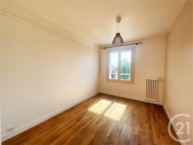 Appartement T4 &agrave; louer - 4 pi&egrave;ces - 64,98 m2 - St Jacques De La Lande - 35 - BRETAGNE