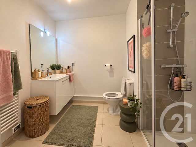Appartement T2 &agrave; louer - 2 pi&egrave;ces - 43,66 m2 - Chartres De Bretagne - 35 - BRETAGNE