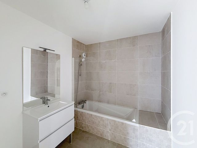 Appartement T3 &agrave; vendre - 3 pi&egrave;ces - 73,86 m2 - St Jacques De La Lande - 35 - BRETAGNE