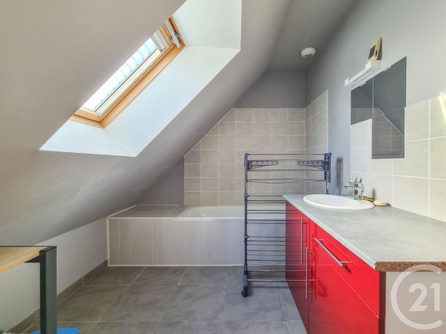 Afficher la photo en grand Maison à vendre - 5 pièces - 100 m2 - Combourg - 35 - BRETAGNE