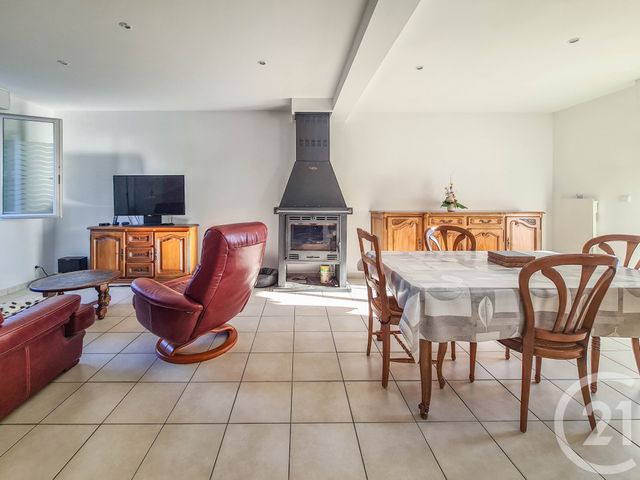 Afficher la photo en grand Maison à vendre - 5 pièces - 100 m2 - Combourg - 35 - BRETAGNE