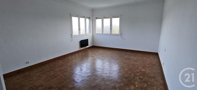 Maison &agrave; louer - 3 pi&egrave;ces - 76,57 m2 - Bazouges La Perouse - 35 - BRETAGNE