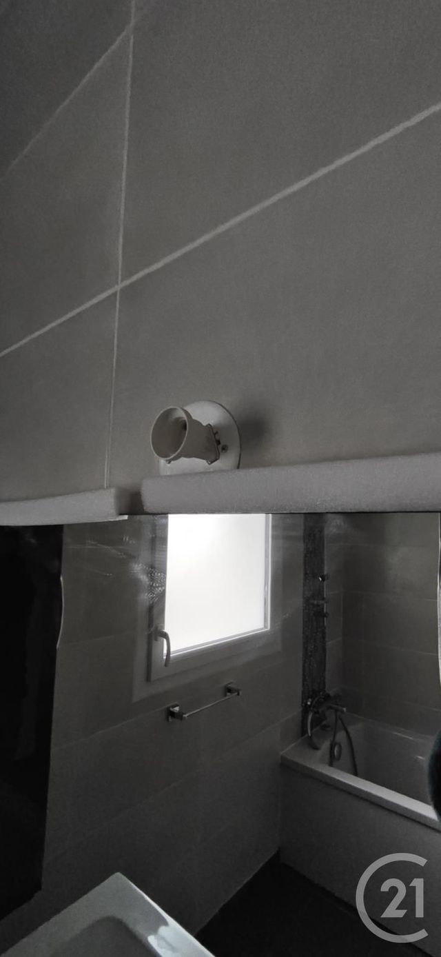 Maison &agrave; louer - 4 pi&egrave;ces - 85 m2 - Combourg - 35 - BRETAGNE