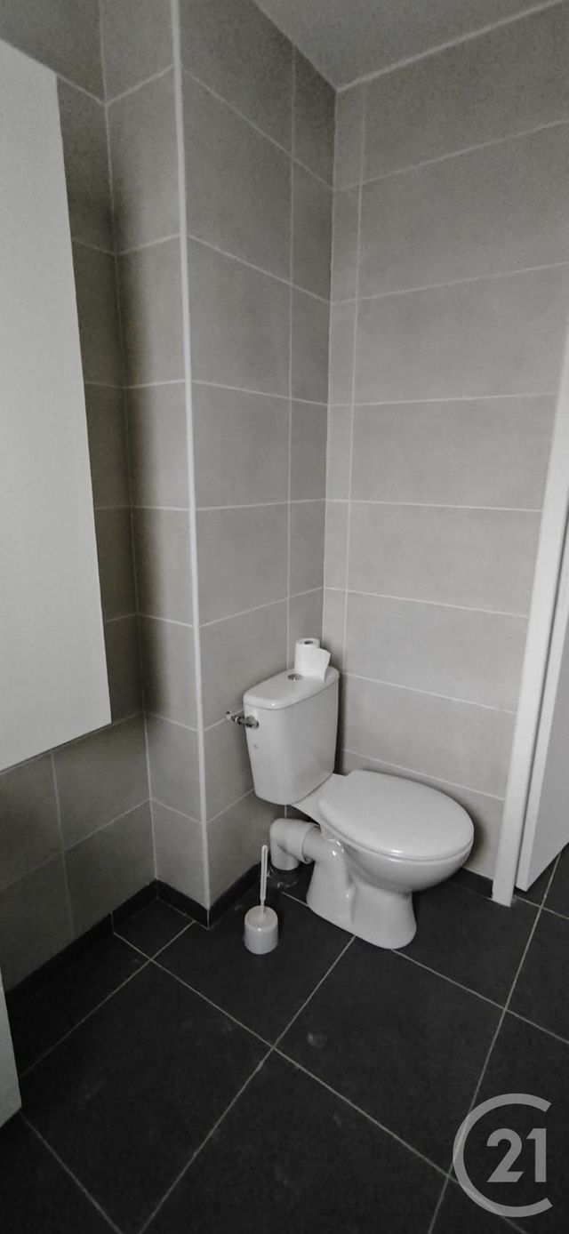 Maison &agrave; louer - 4 pi&egrave;ces - 85 m2 - Combourg - 35 - BRETAGNE