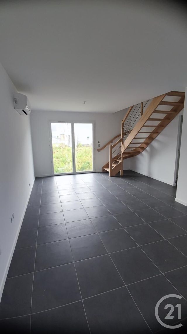 Maison à louer - 5 pièces - 85 m2 - Combourg - 35 - BRETAGNE