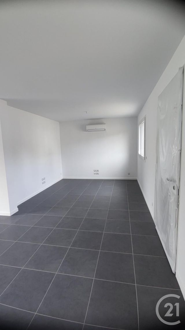 Maison à louer - 5 pièces - 85 m2 - Combourg - 35 - BRETAGNE