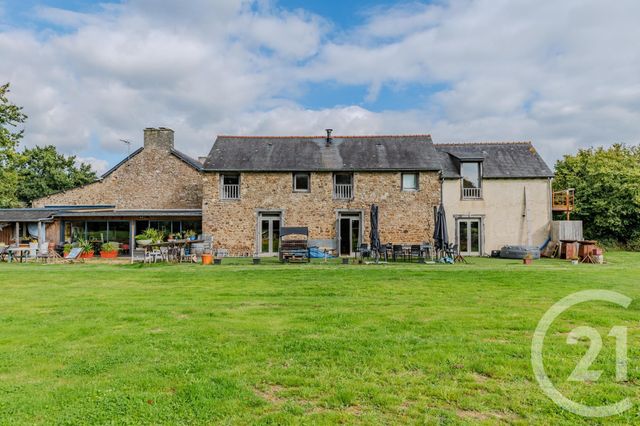 Maison à vendre - 13 pièces - 276 m2 - Hede Bazouges - 35 - BRETAGNE