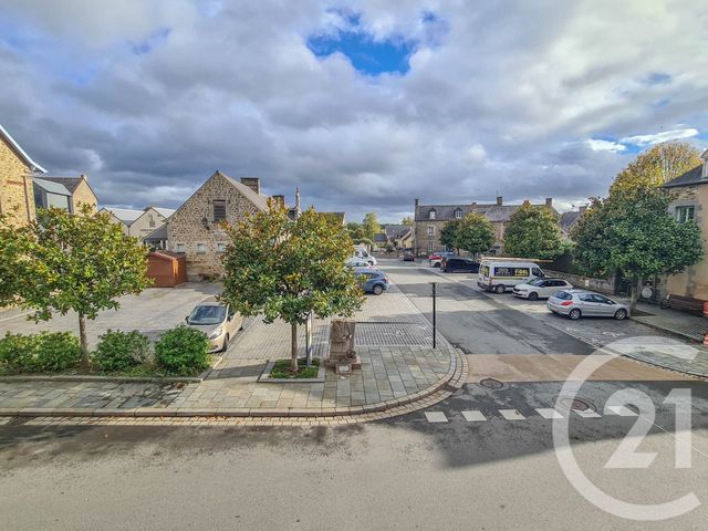 Afficher la photo en grand Appartement T3 à vendre - 3 pièces - 62 m2 - Combourg - 35 - BRETAGNE
