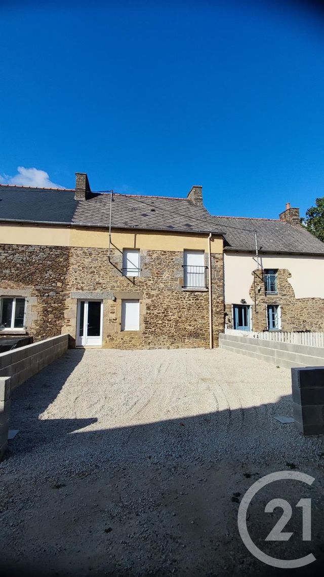 Maison à louer - 3 pièces - 75 m2 - Plesder - 35 - BRETAGNE