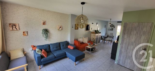 Appartement Triplex à vendre - 4 pièces - 87,85 m2 - Geveze - 35 - BRETAGNE