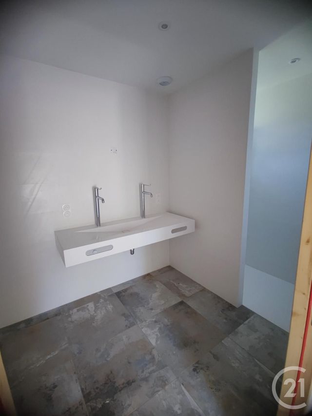 Maison à louer - 4 pièces - 145 m2 - Combourg - 35 - BRETAGNE