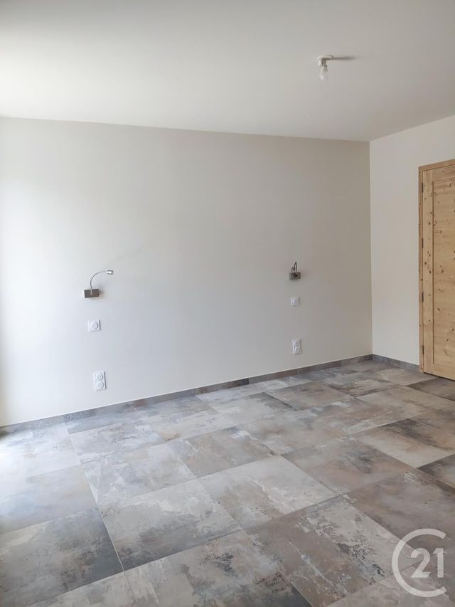 Maison à louer - 4 pièces - 145 m2 - Combourg - 35 - BRETAGNE